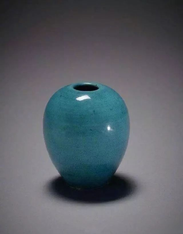 明清官窑中的“孔雀蓝釉”，罕见至极，不收藏可惜了！_全国文物艺术品 